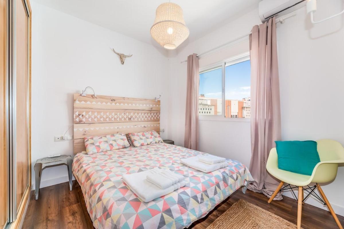 C29 - Trendy Central Apartment With Small Parking And Terrace Малага Екстер'єр фото