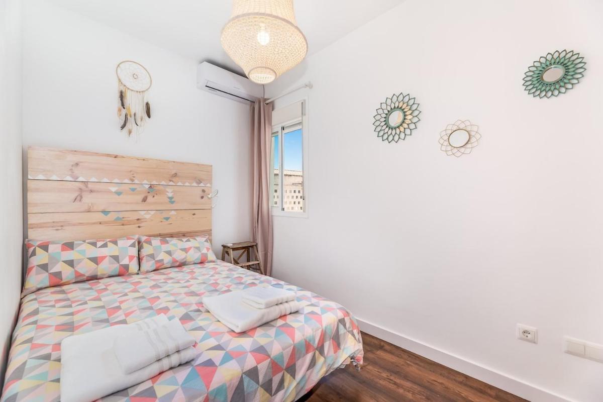 C29 - Trendy Central Apartment With Small Parking And Terrace Малага Екстер'єр фото